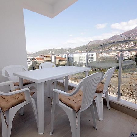 Apartment Melina Dobra Voda Eksteriør bilde