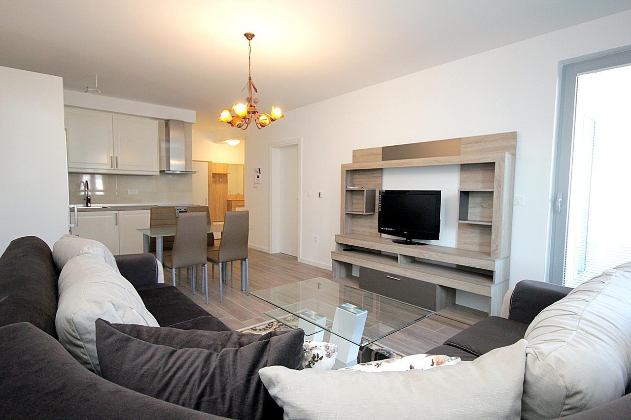 Apartment Melina Dobra Voda Eksteriør bilde