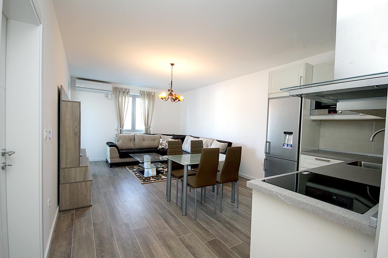 Apartment Melina Dobra Voda Eksteriør bilde