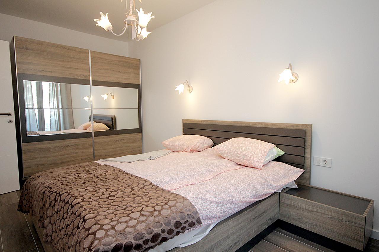 Apartment Melina Dobra Voda Eksteriør bilde