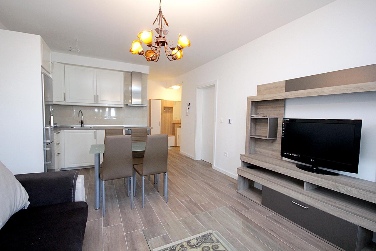 Apartment Melina Dobra Voda Eksteriør bilde