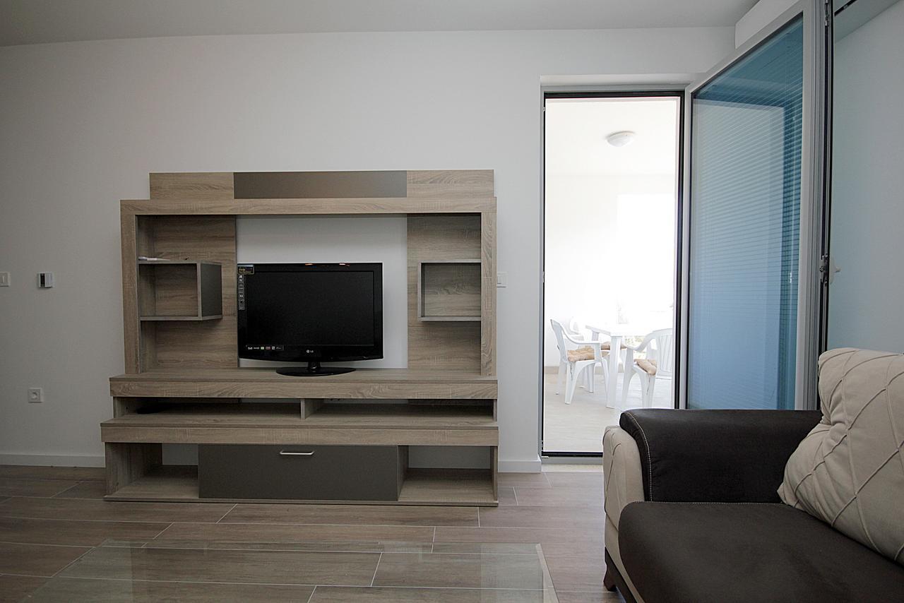 Apartment Melina Dobra Voda Eksteriør bilde